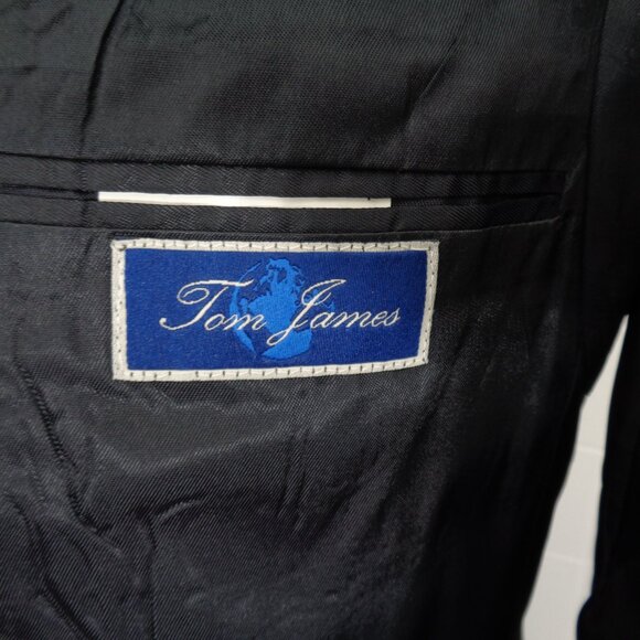 Tom James 100% Wool Midnight Blue Blazer 38R Gold Color Button - Picture 13 of 14